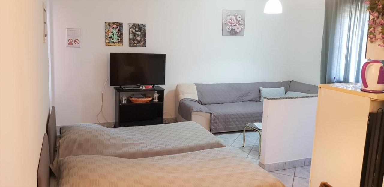 Apartments Davor ウマグ エクステリア 写真