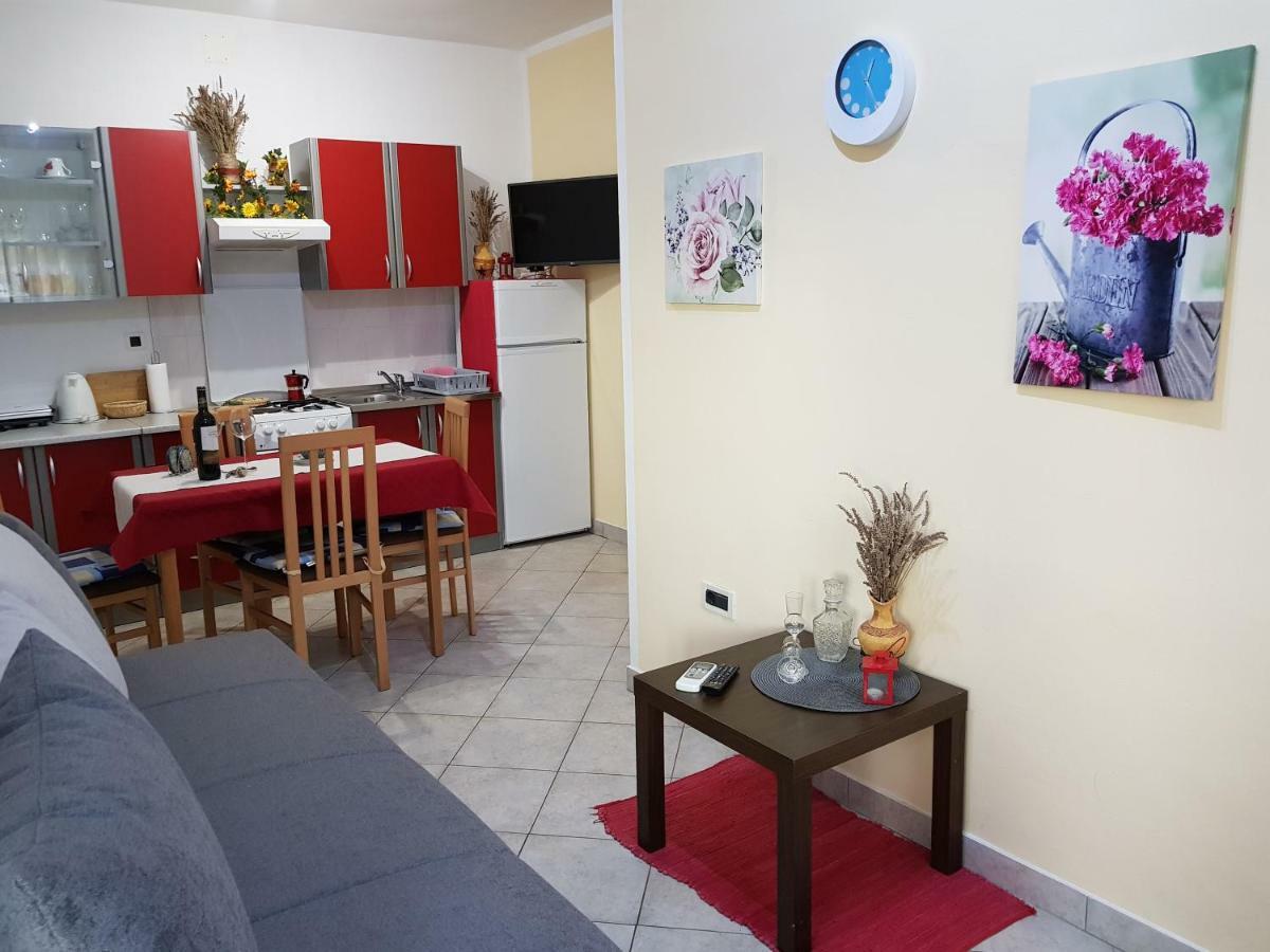 Apartments Davor ウマグ エクステリア 写真